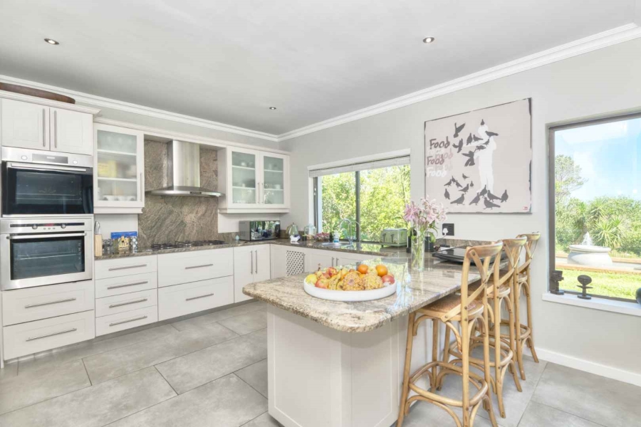 4 Bedroom Property for Sale in Hermanus Heights Western Cape